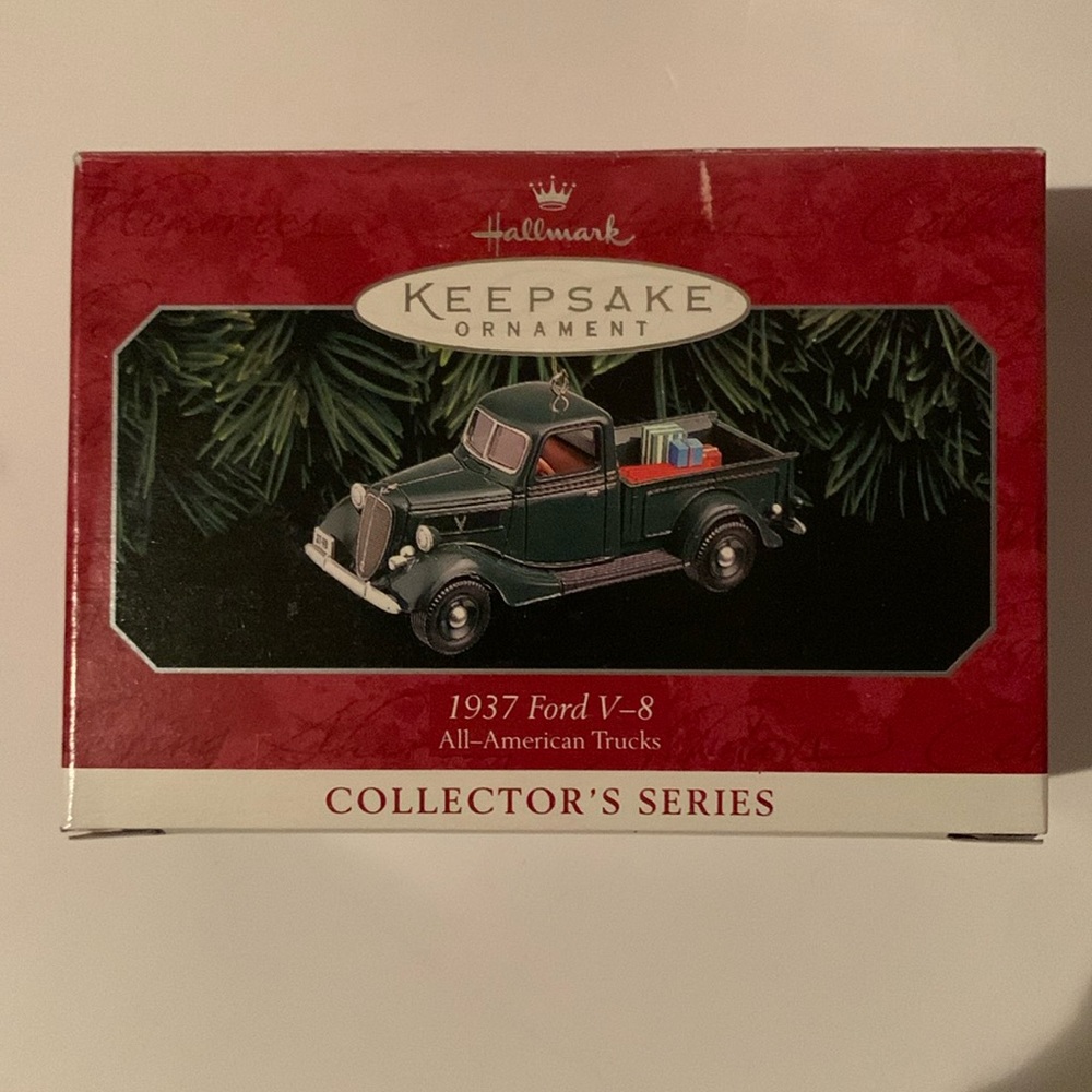 Hallmark 1937 Ford V 8 All American Truck Christmas Ornament Collector Series